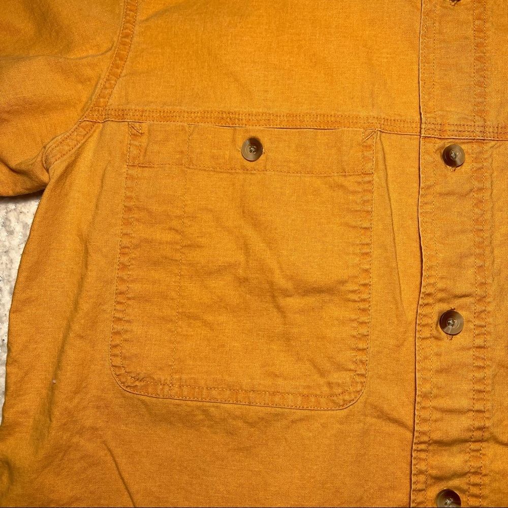 Red‎ Head Button-Up Bass Shirt - Picture 3 of 7